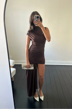 Damska Sukienka Koktajlowa Drapowana z Wysokim Neckline'em | Mini